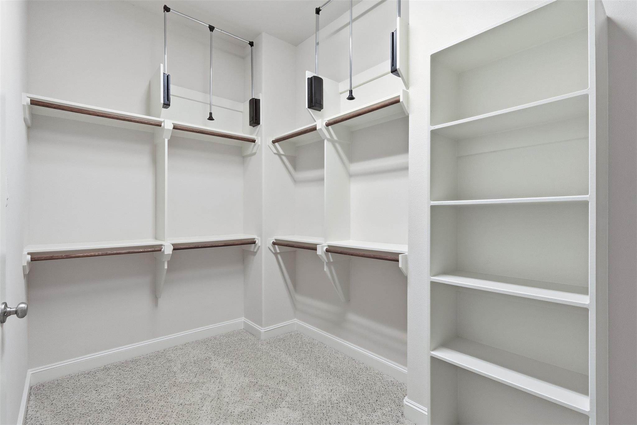 2134 Lakeshore Edge Drive