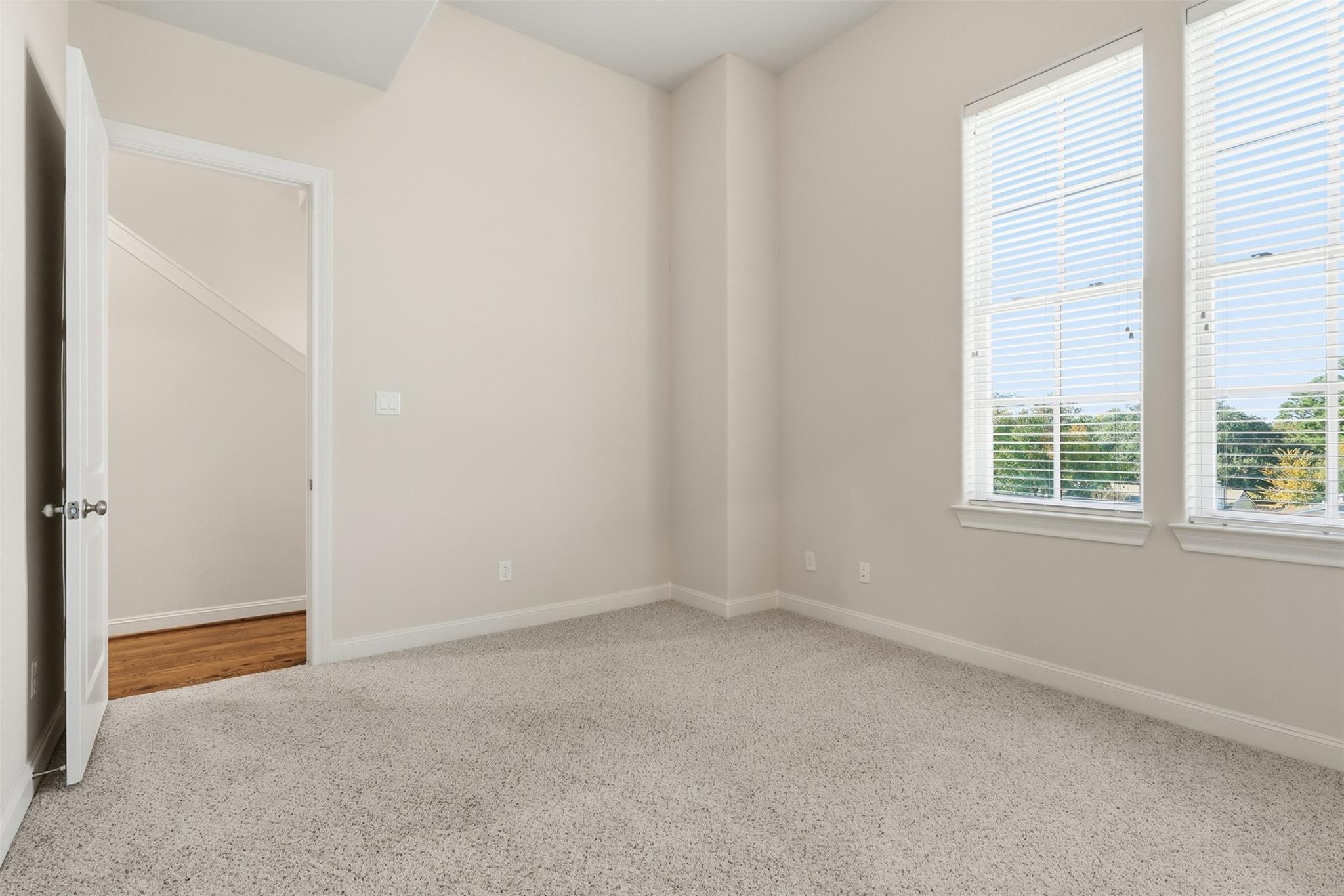 2134 Lakeshore Edge Drive