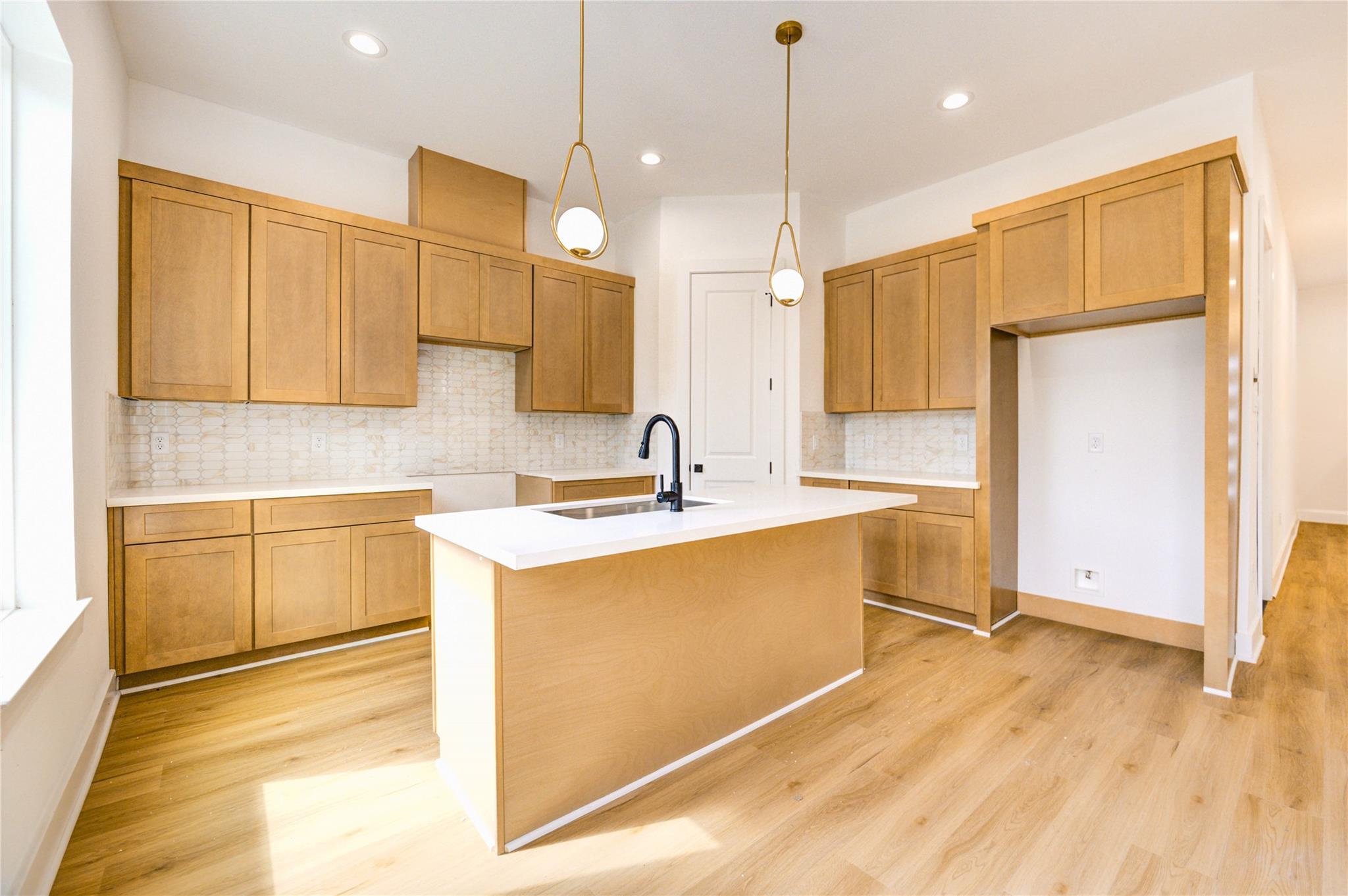 9007 Noel A And B Street