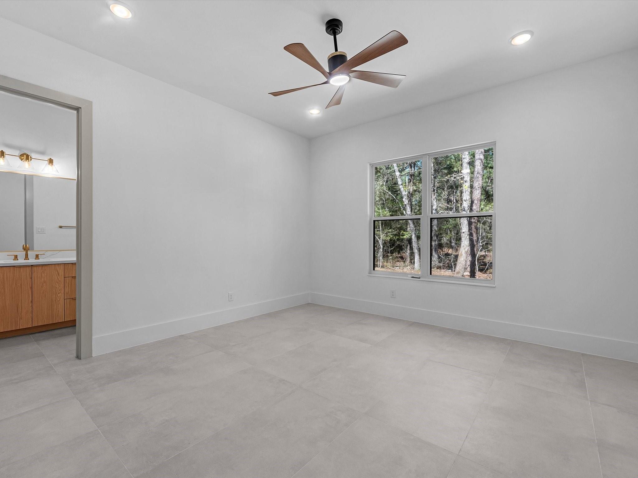 25096 Seguin Trail