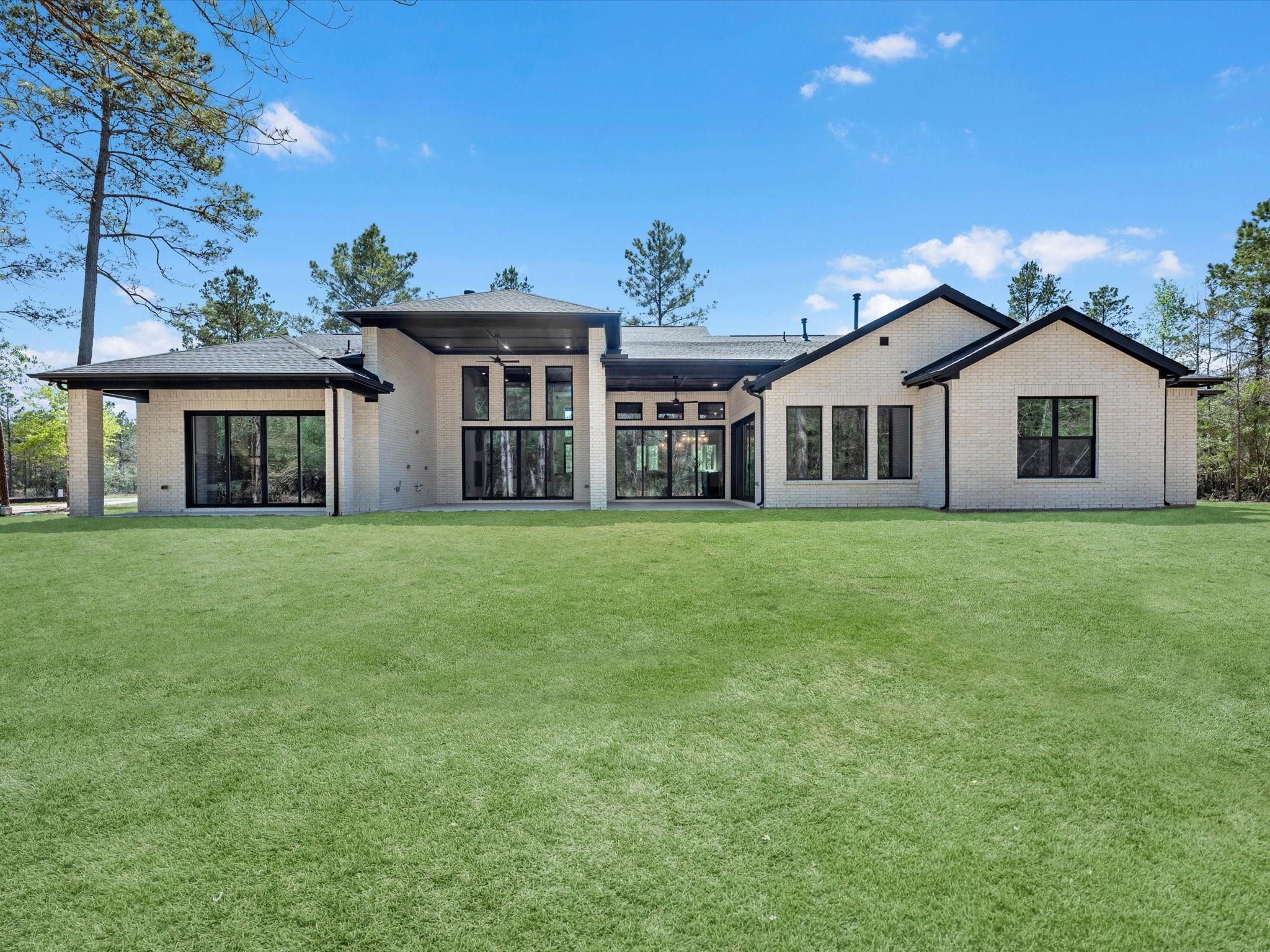25096 Seguin Trail