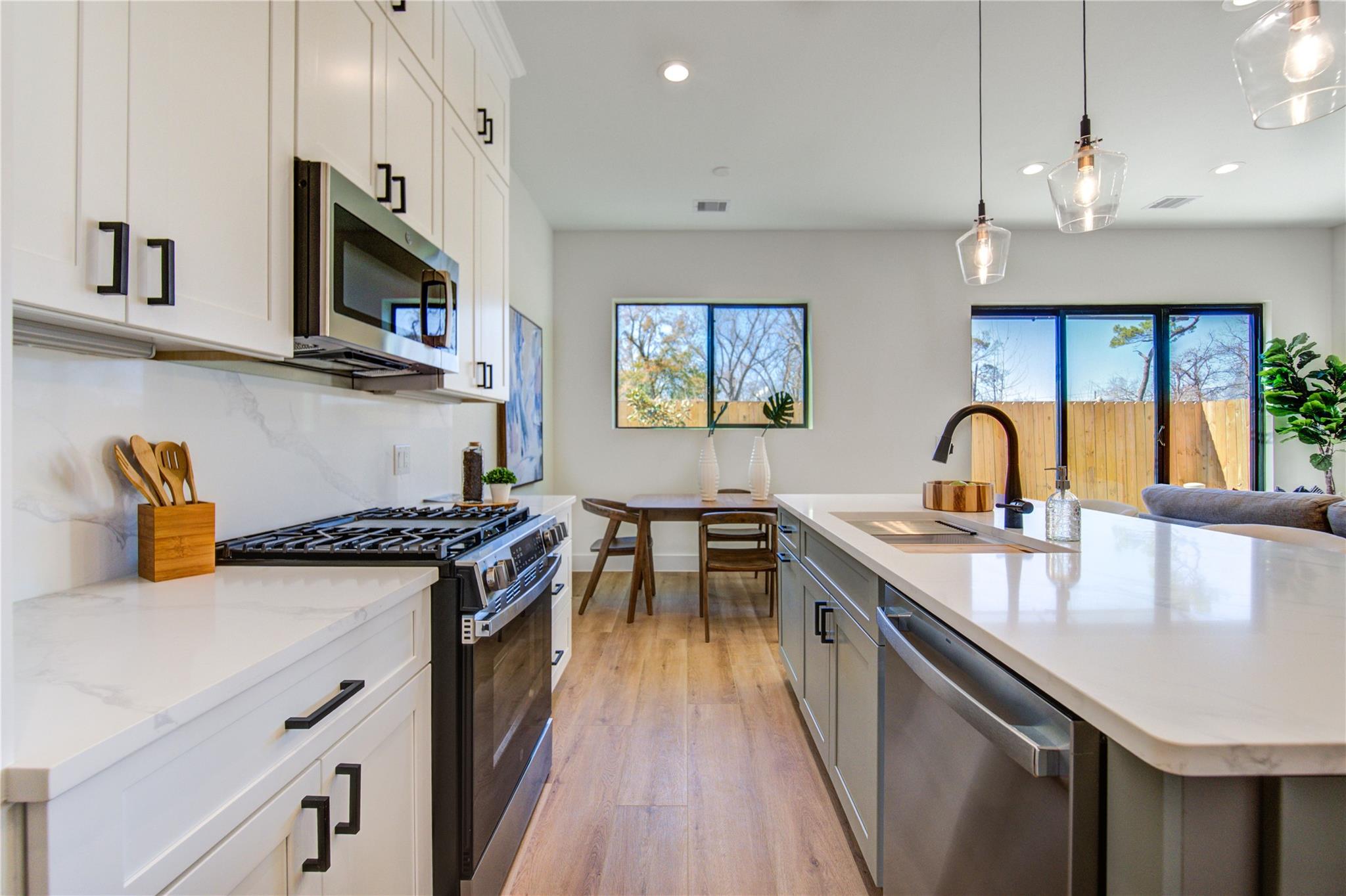 6123 Pacific Forest Drive