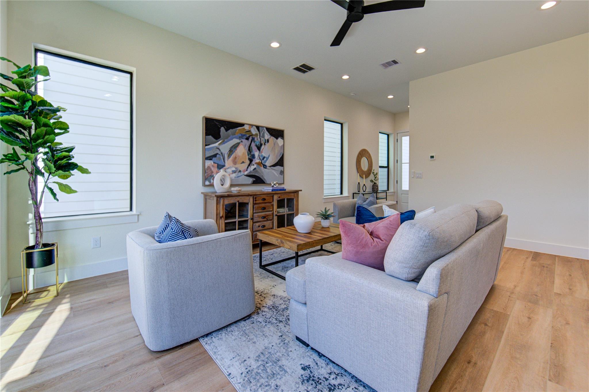 6123 Pacific Forest Drive