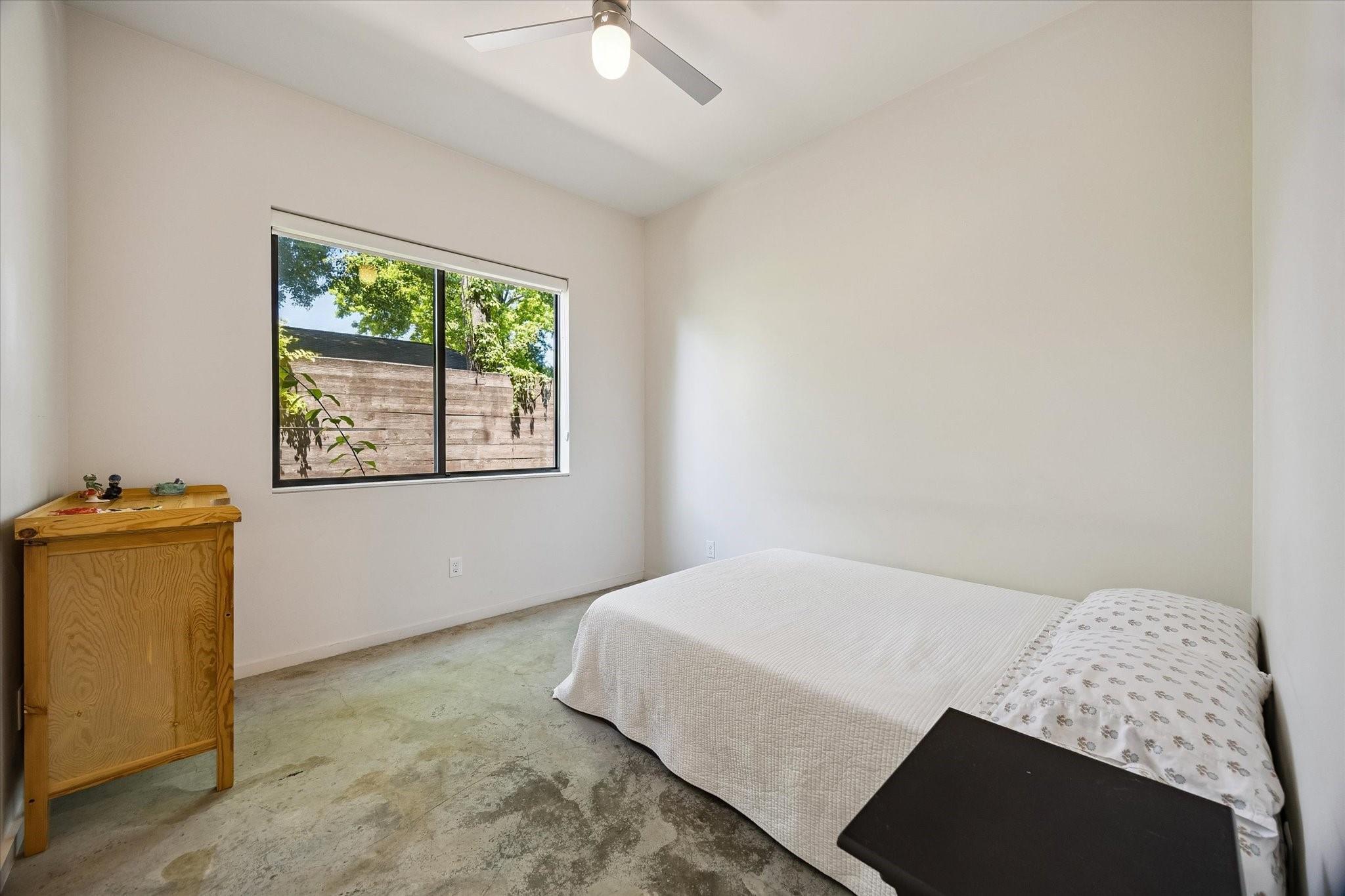 918 W 43rd Street