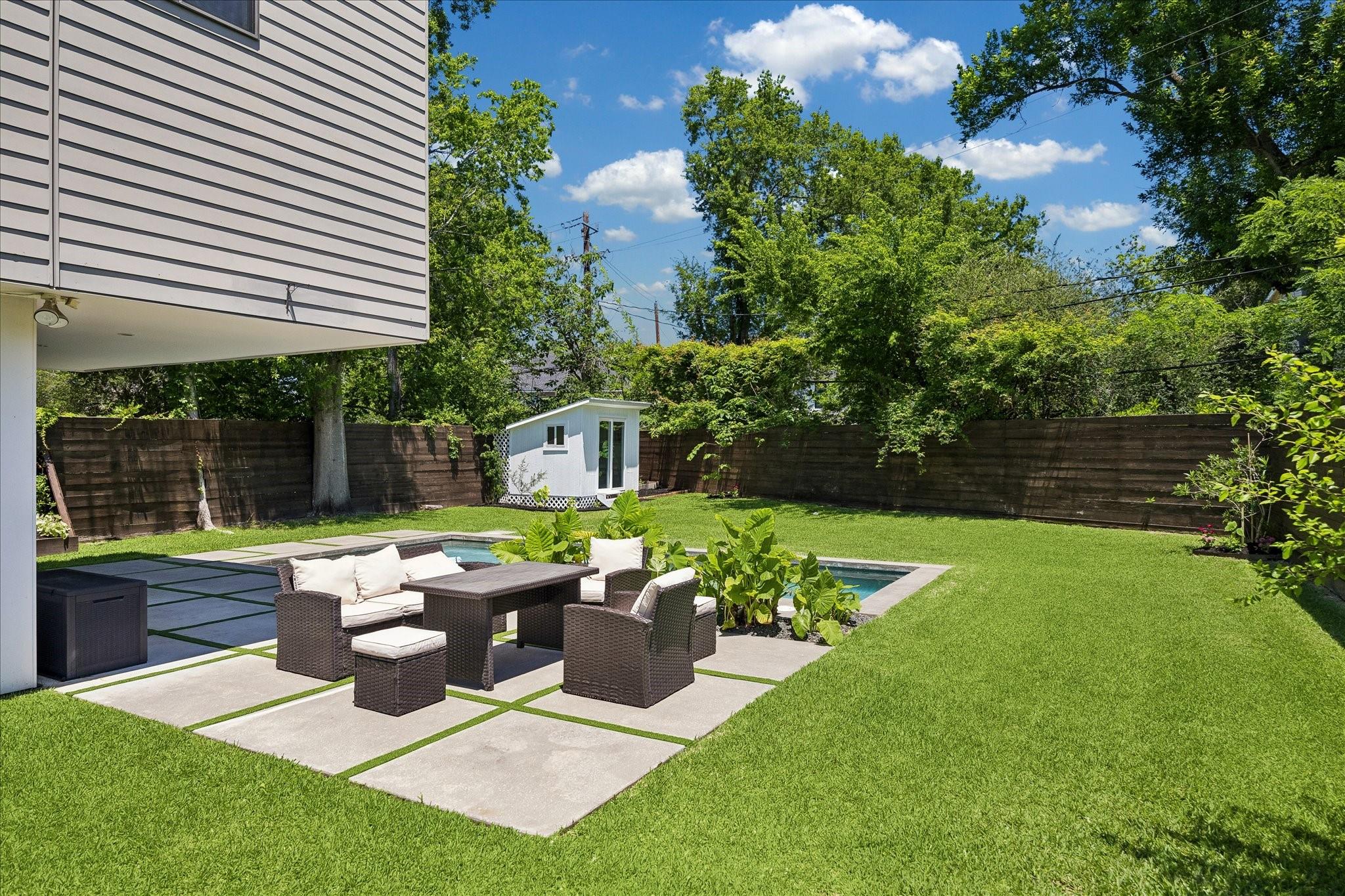 918 W 43rd Street