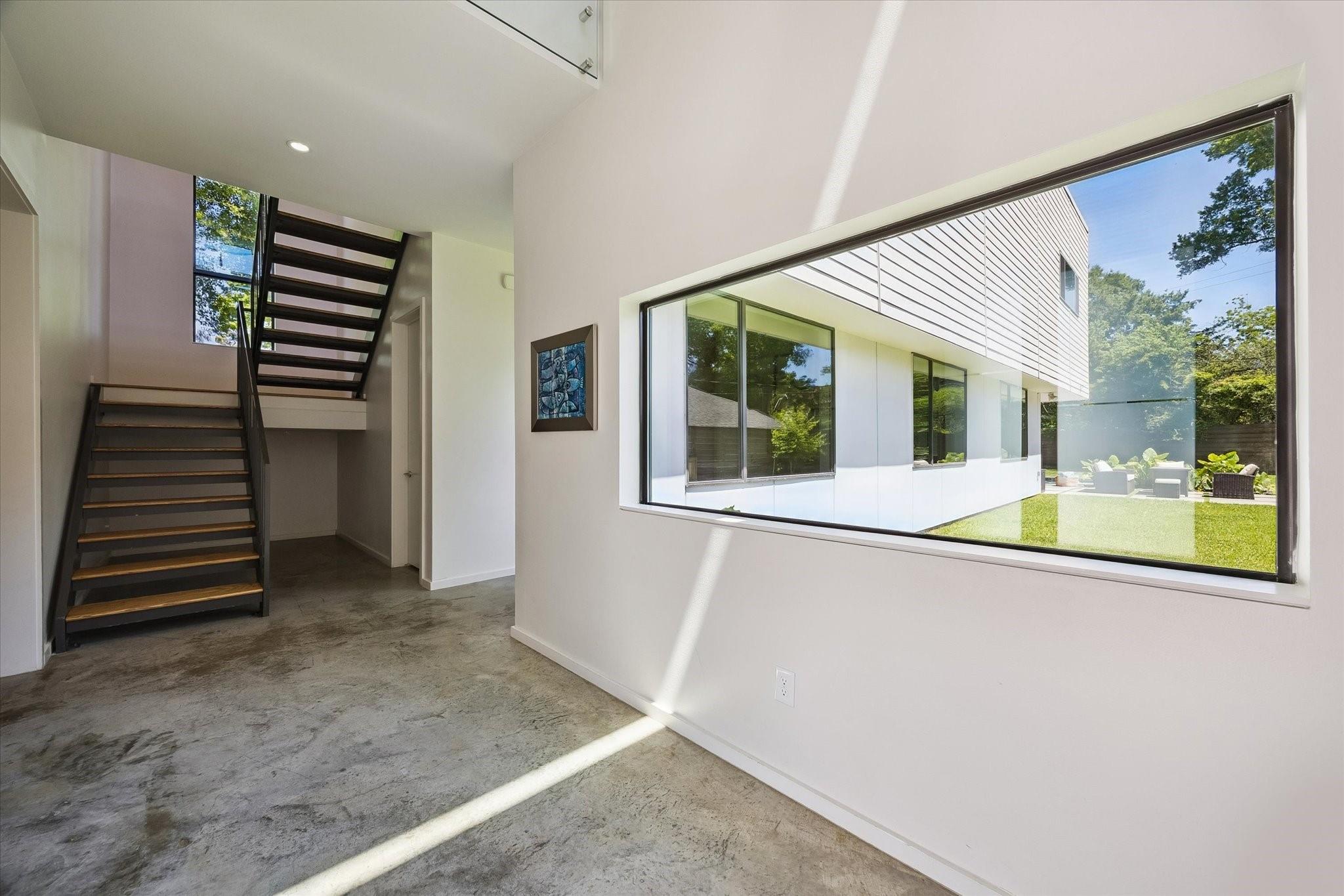 918 W 43rd Street