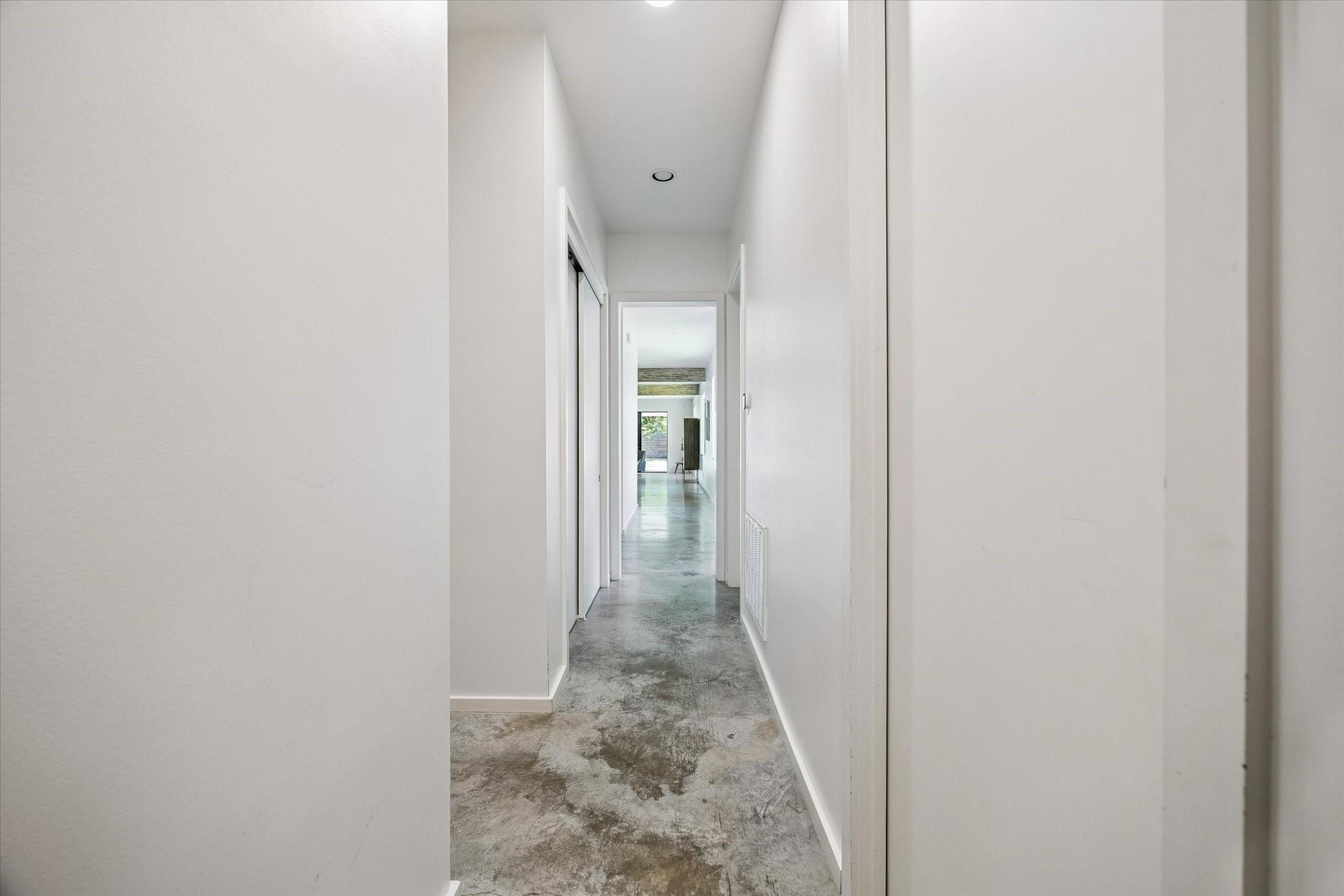 918 W 43rd Street