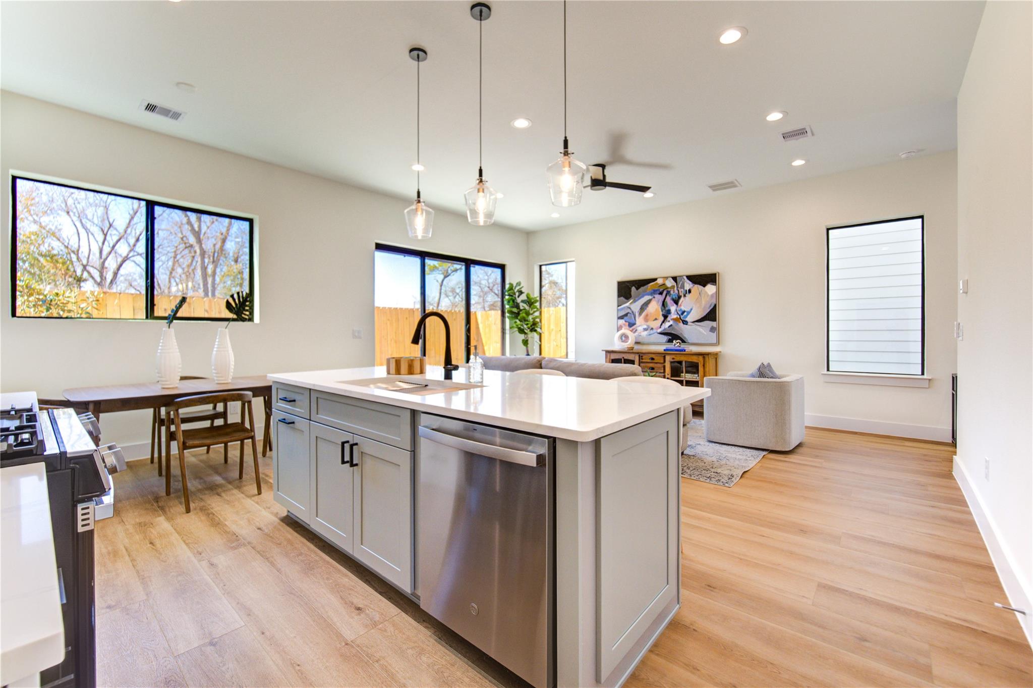 6127 Pacific Forest Drive
