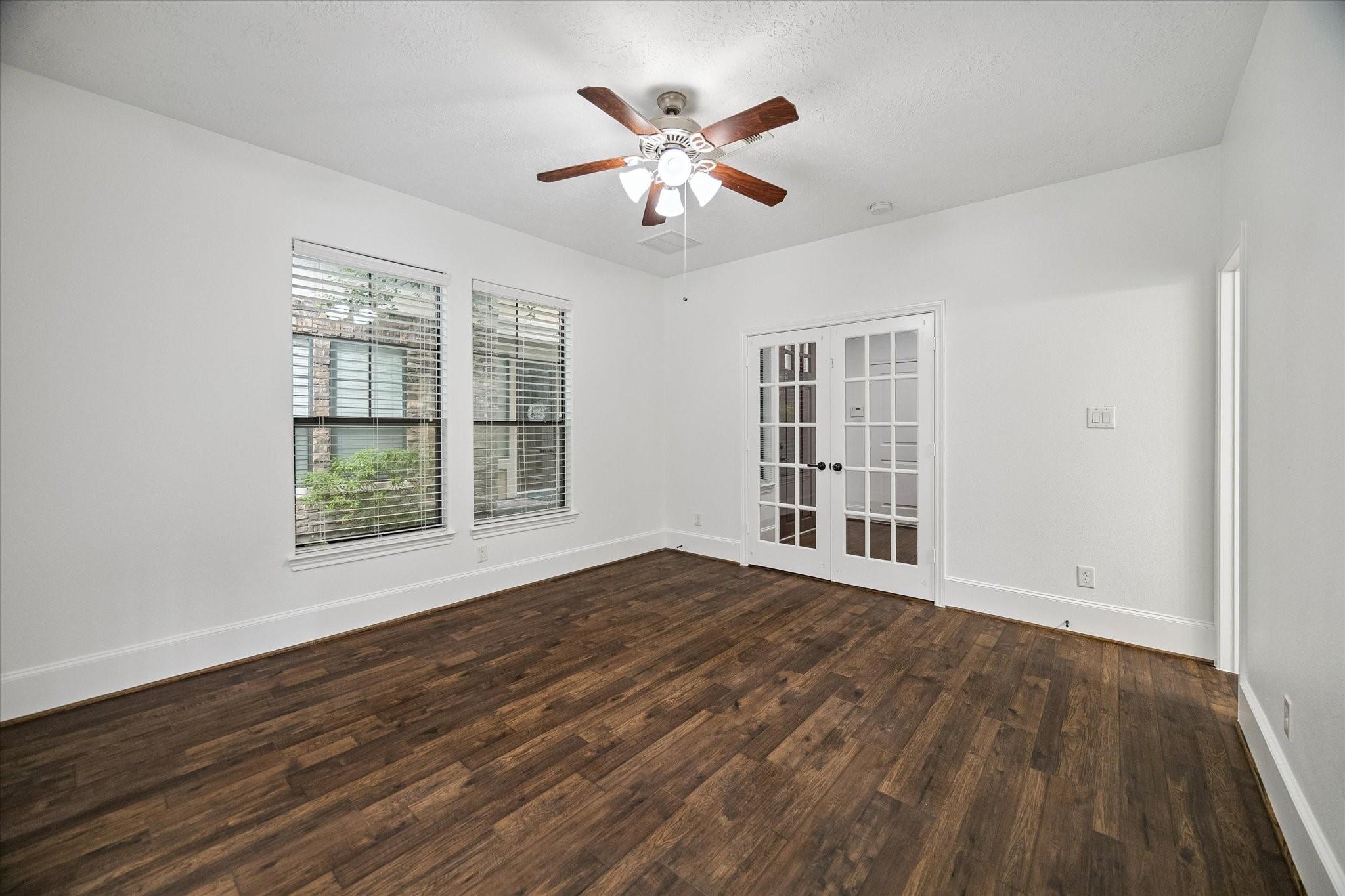 1110 W 25th Street
