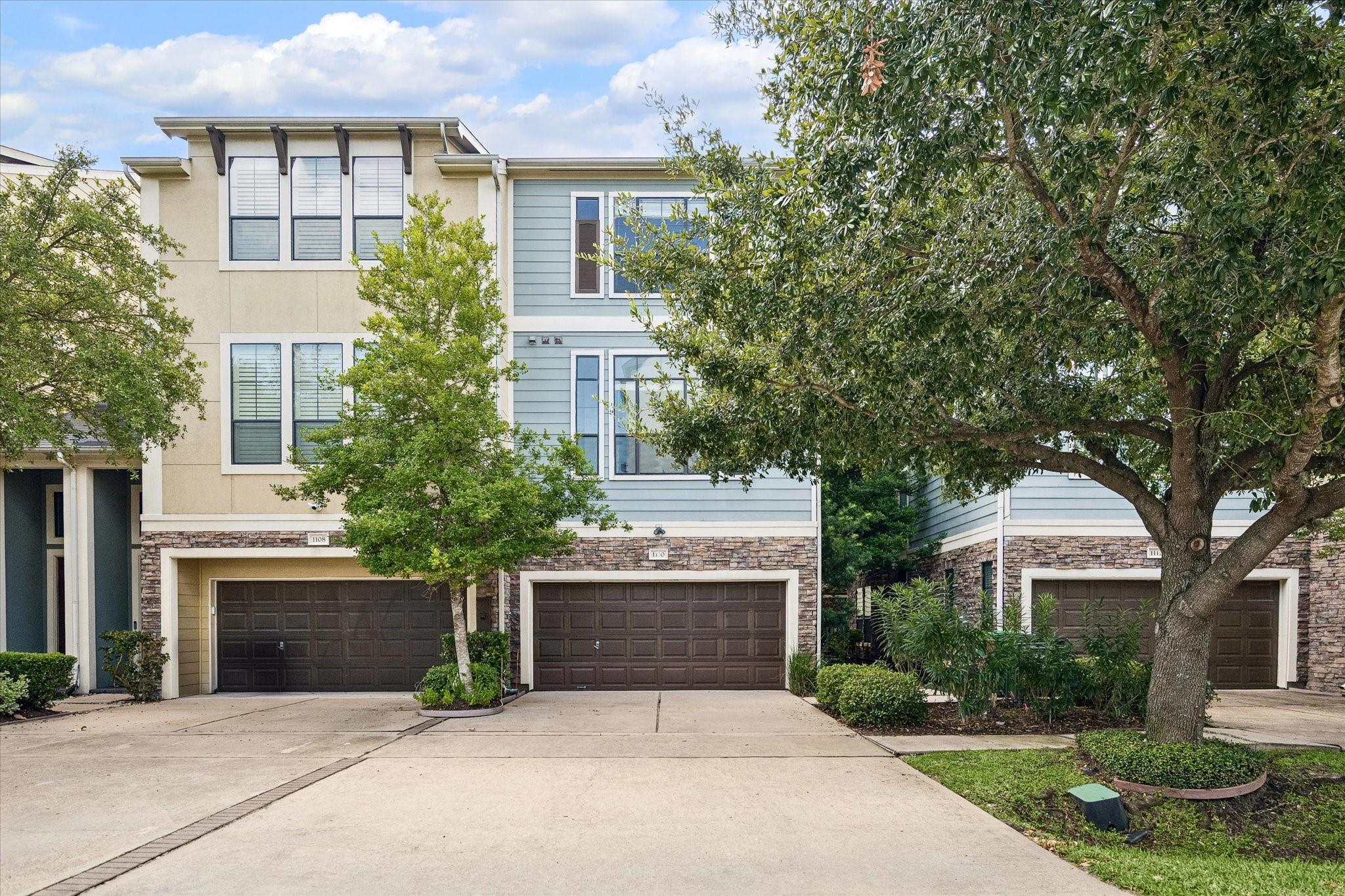 1110 W 25th Street