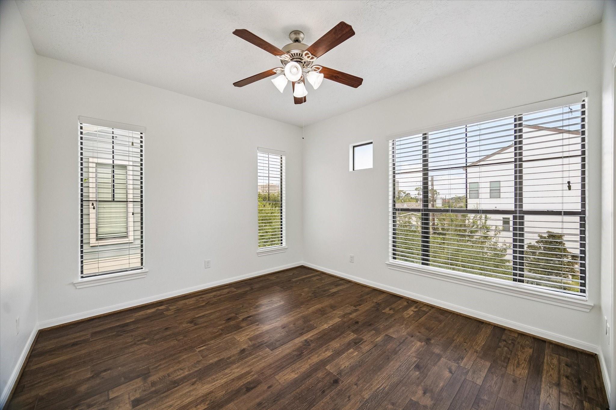 1110 W 25th Street