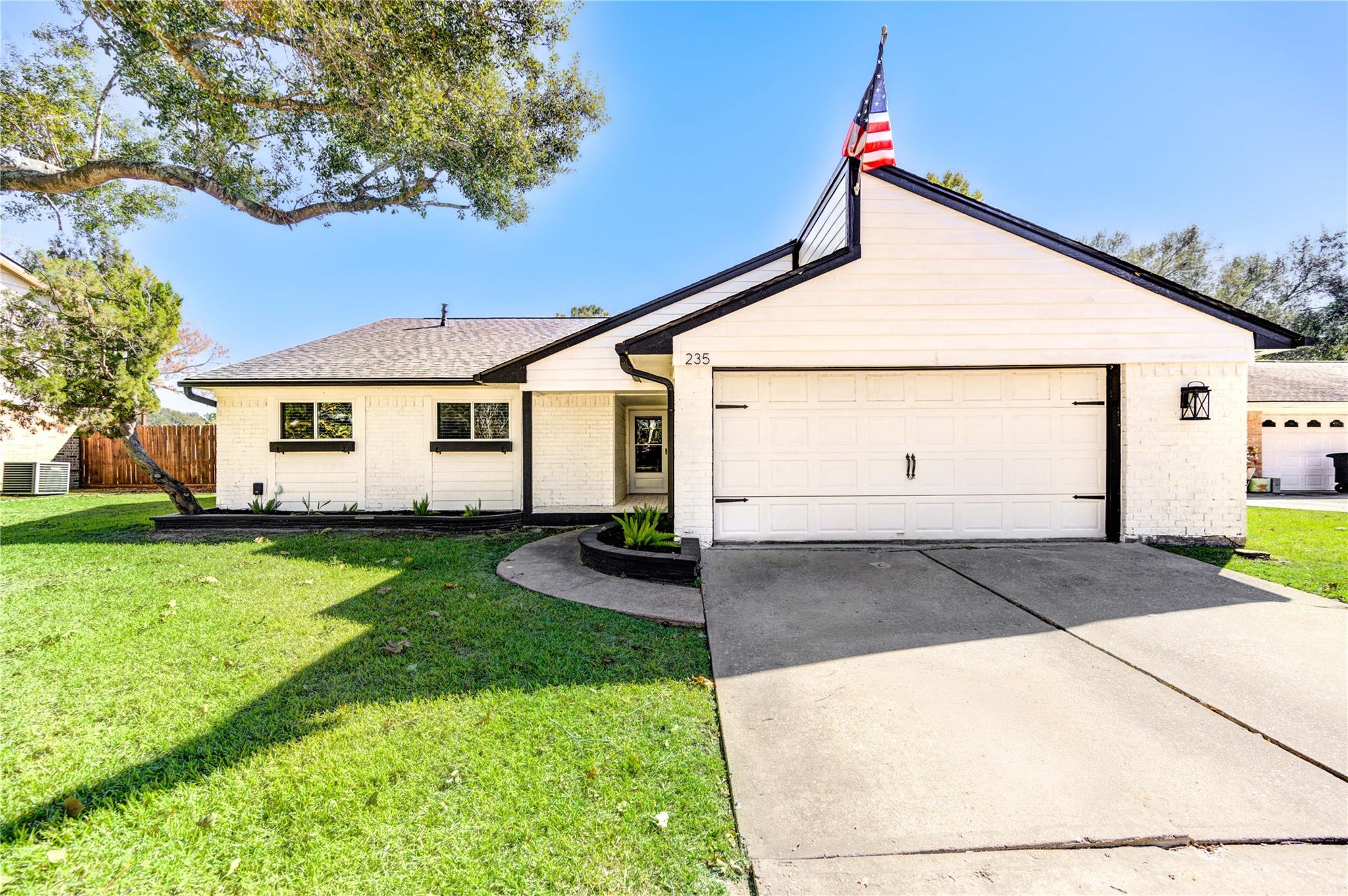 235 E Castle Harbour Drive