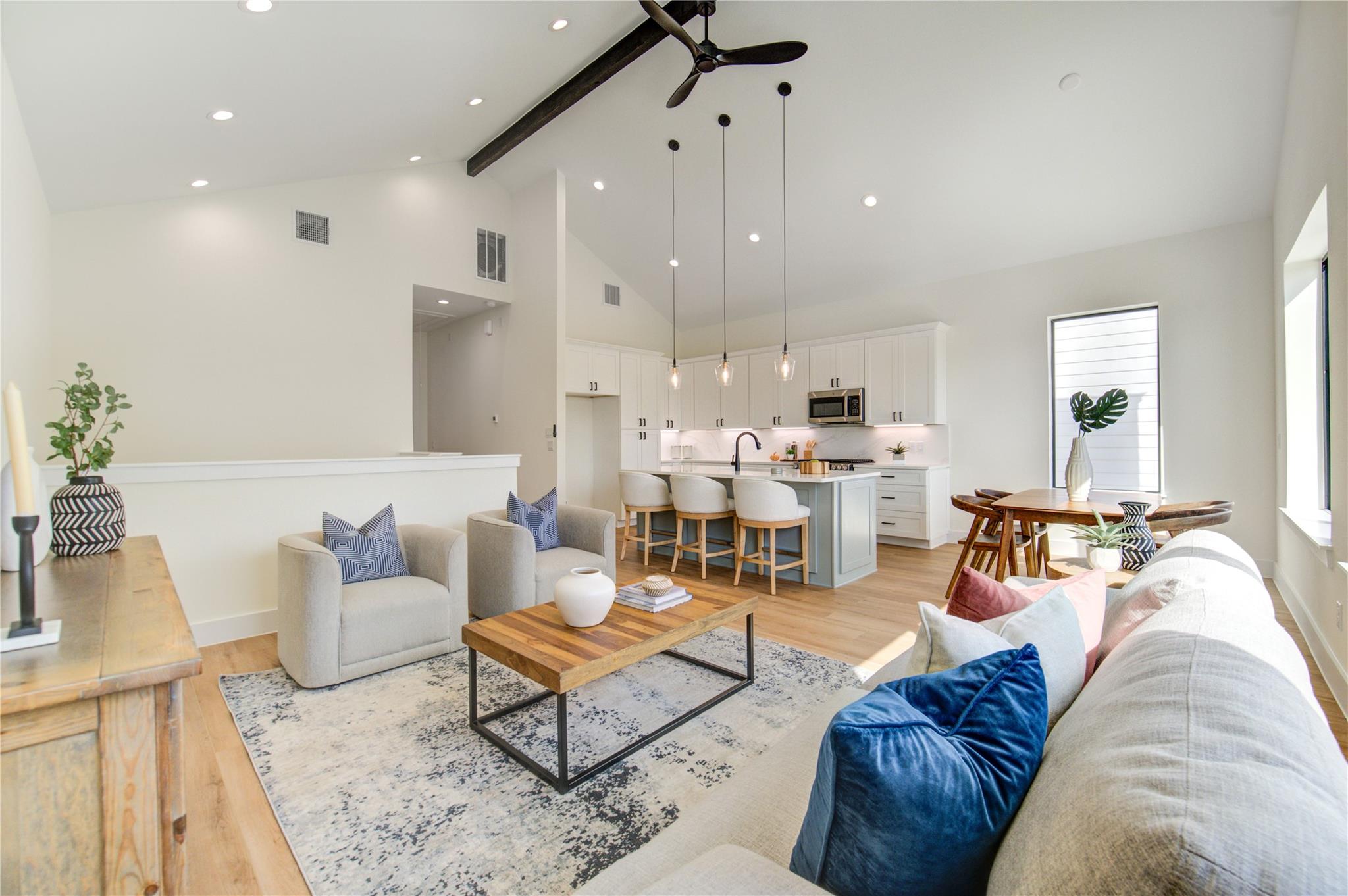 6125 Pacific Forest, Houston