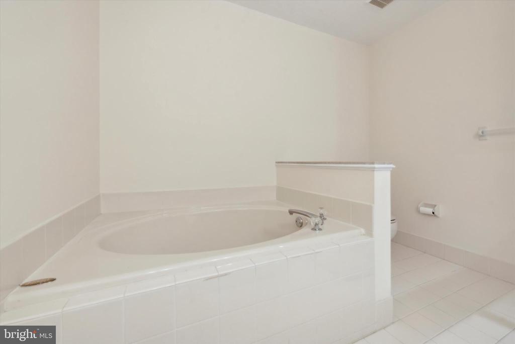 175 MOUNTAIN VIEW DRIVE