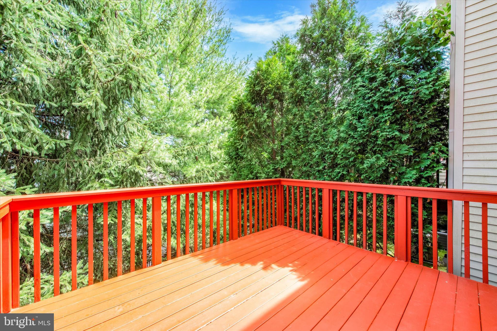 175 MOUNTAIN VIEW DRIVE