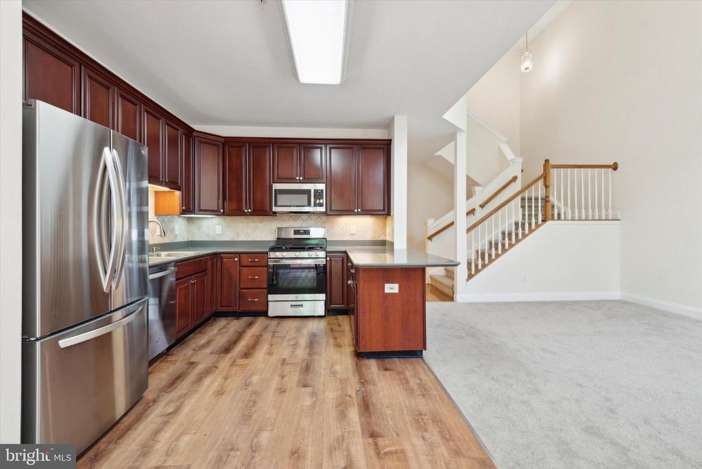 175 MOUNTAIN VIEW DRIVE