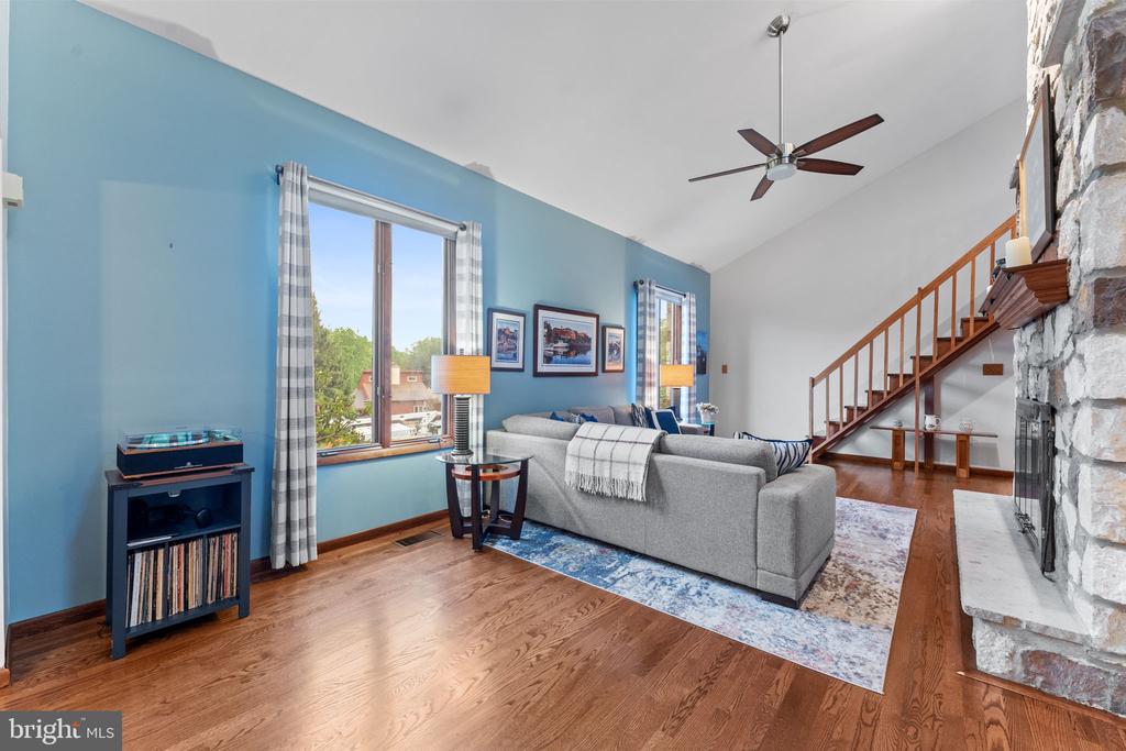 4 FOX RIDGE ROAD