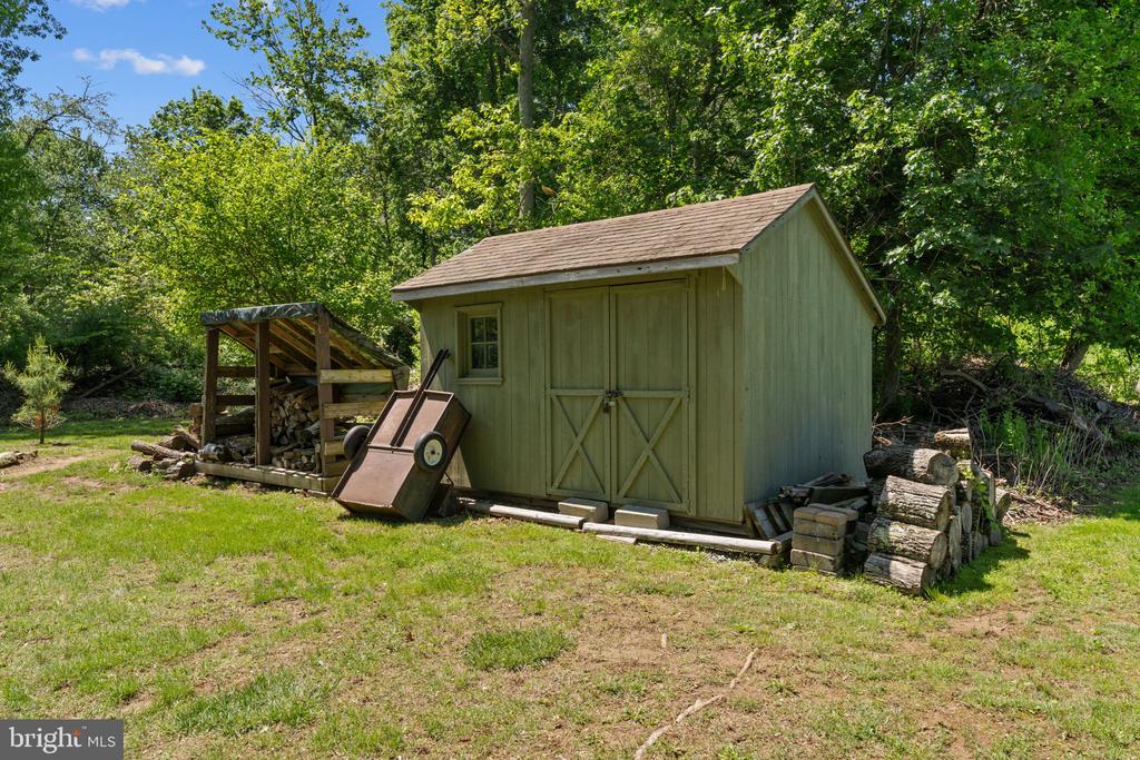 4 FOX RIDGE ROAD