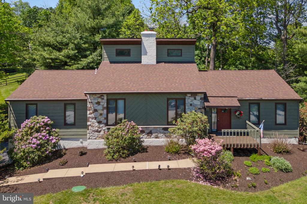 4 FOX RIDGE ROAD