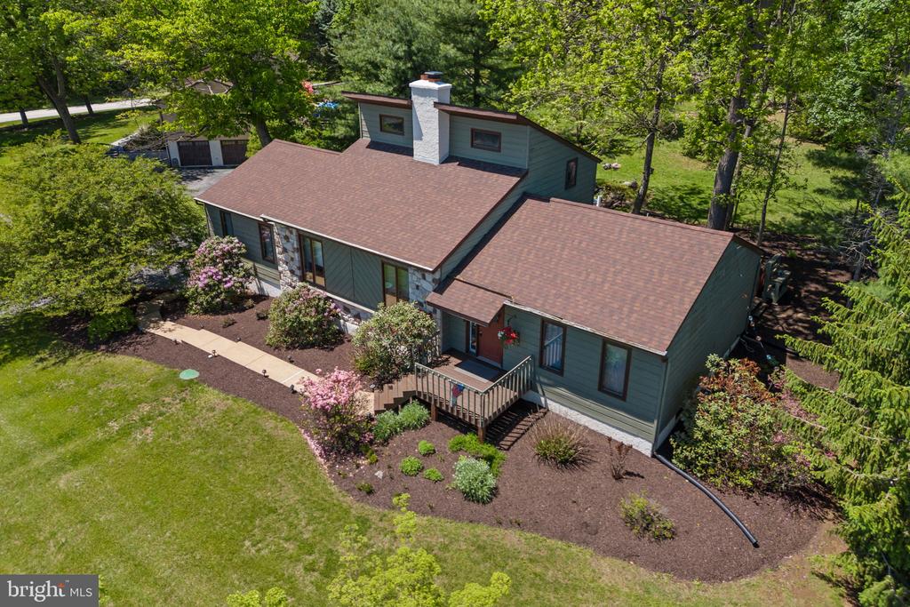 4 FOX RIDGE ROAD