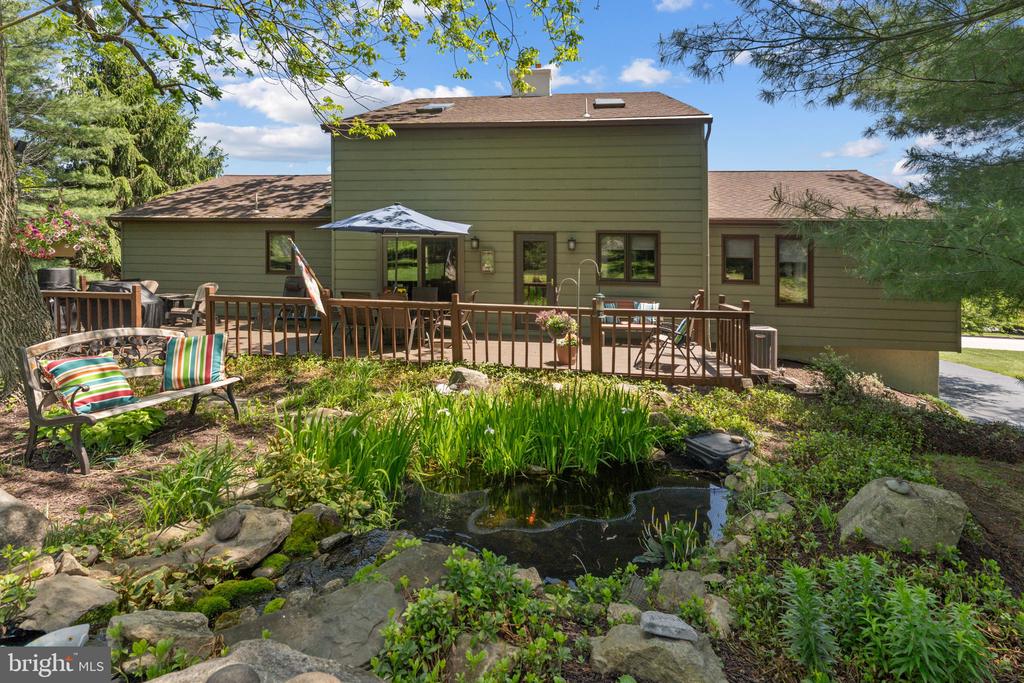 4 FOX RIDGE ROAD