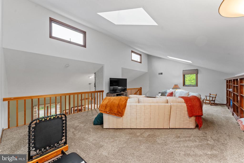 4 FOX RIDGE ROAD