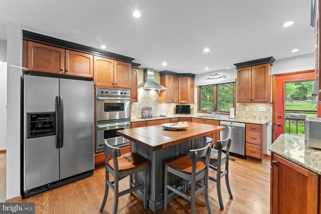 4 FOX RIDGE ROAD