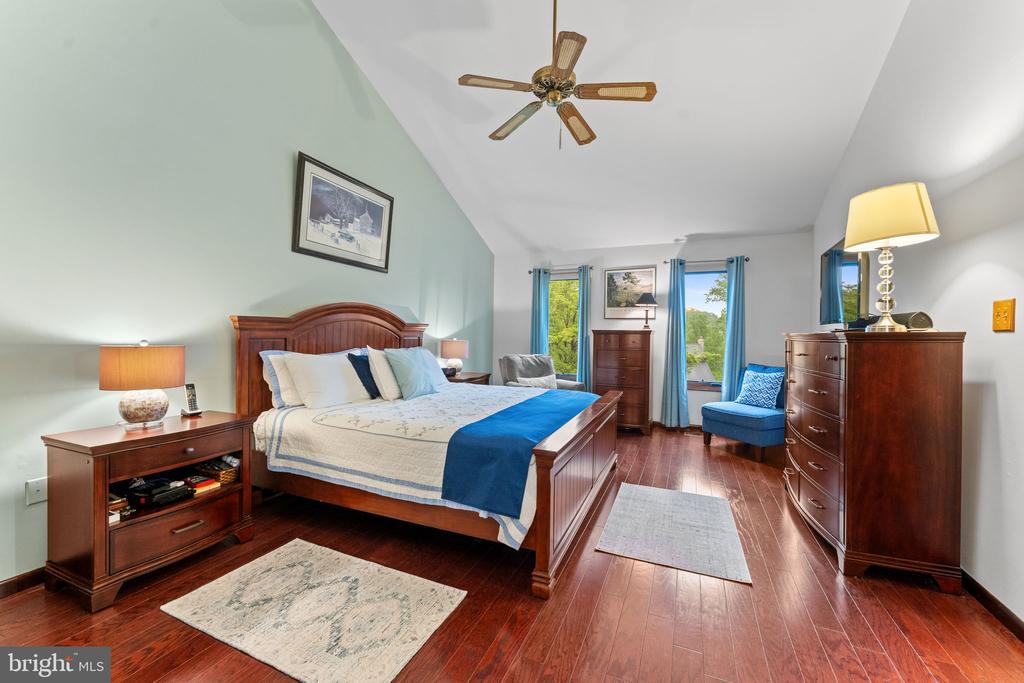 4 FOX RIDGE ROAD