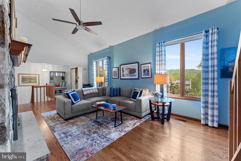 4 FOX RIDGE ROAD