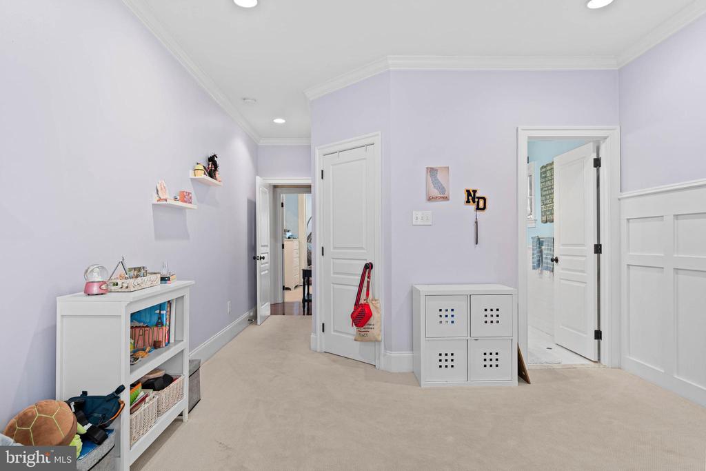 331 ABBEY RD