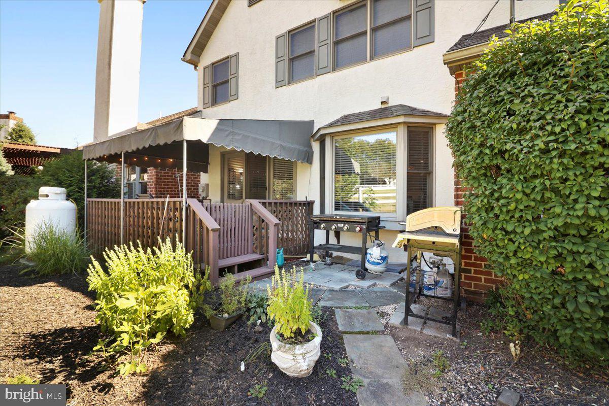 236 STEEPLECHASE DRIVE