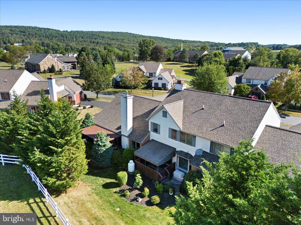 236 STEEPLECHASE DRIVE