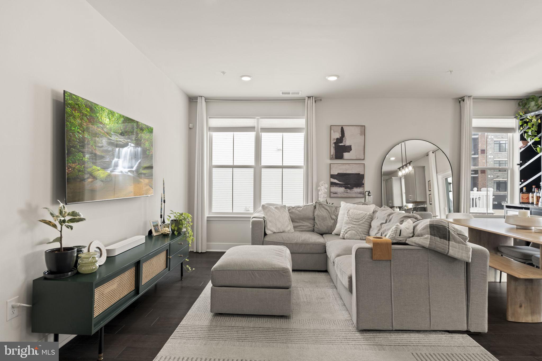 917 ANVIL COURT