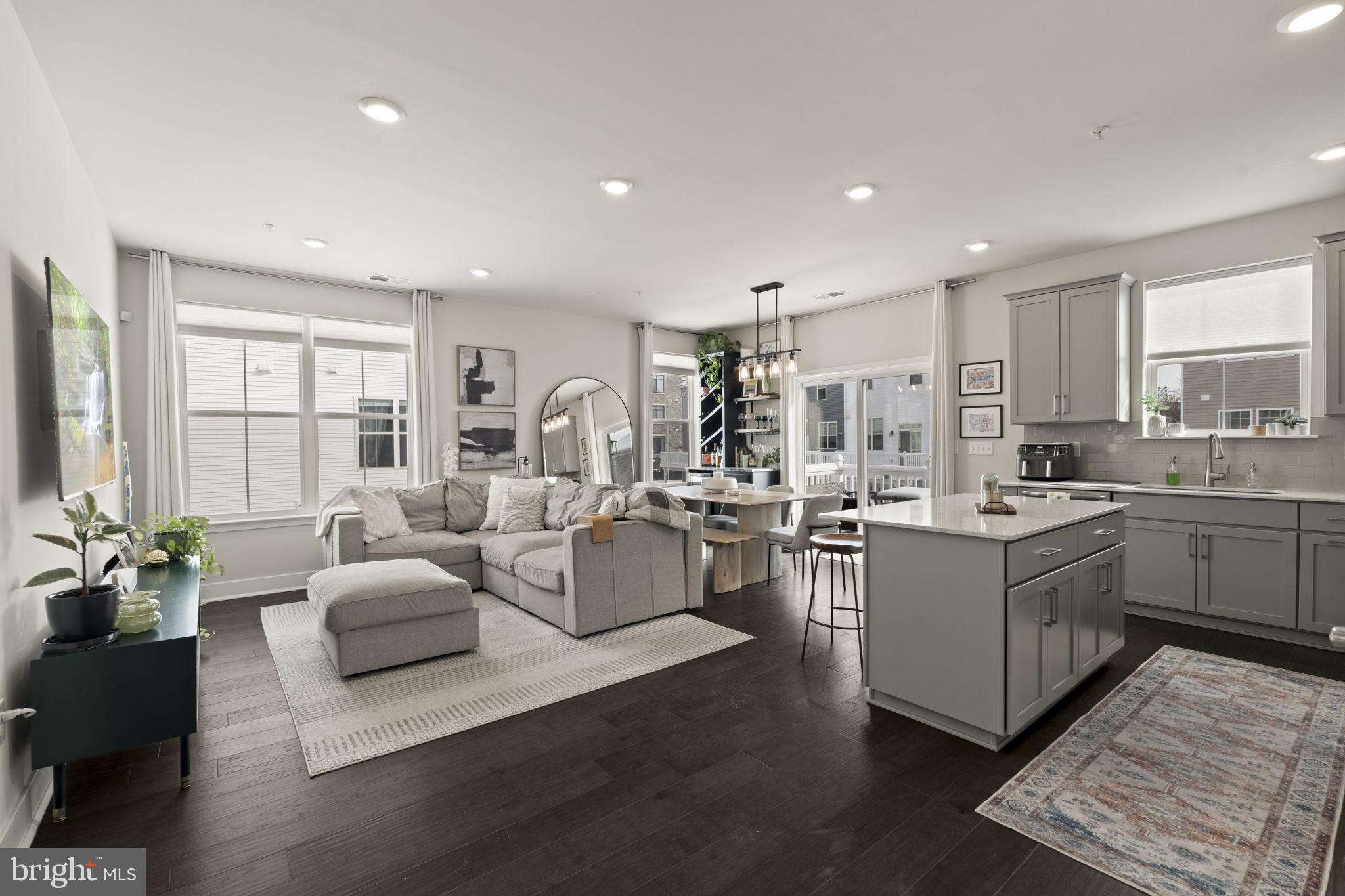 917 ANVIL COURT