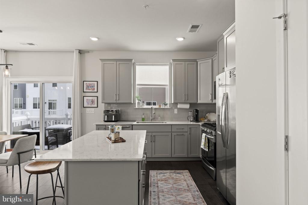 917 ANVIL COURT