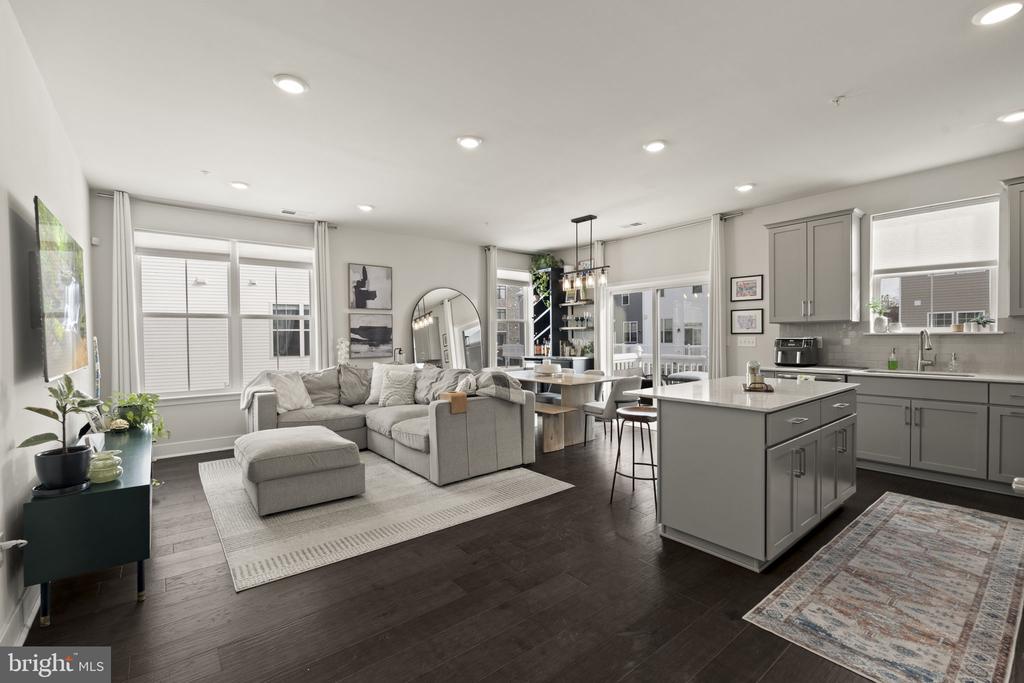 917 ANVIL COURT