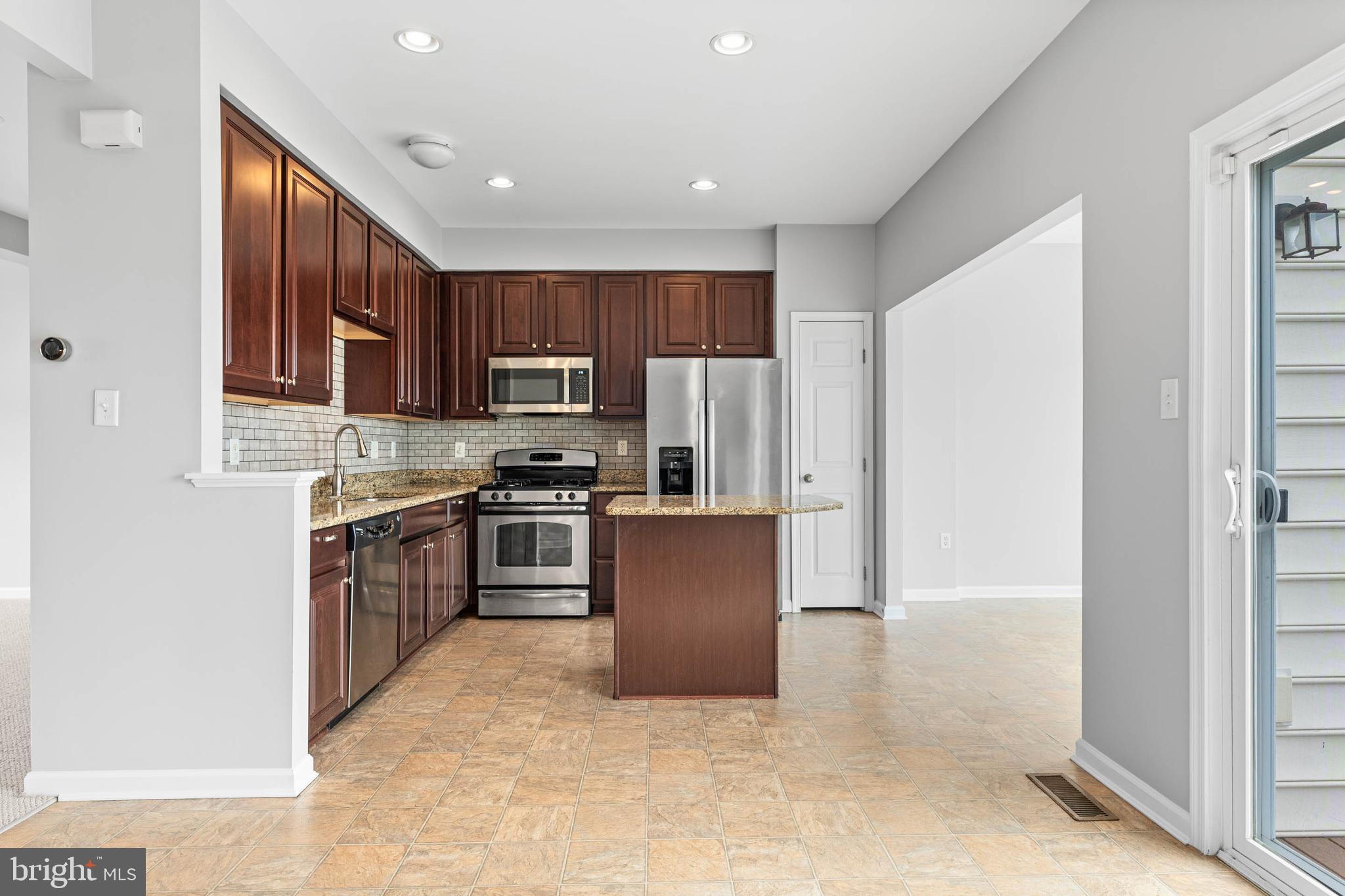 4 TUXFORD LANE