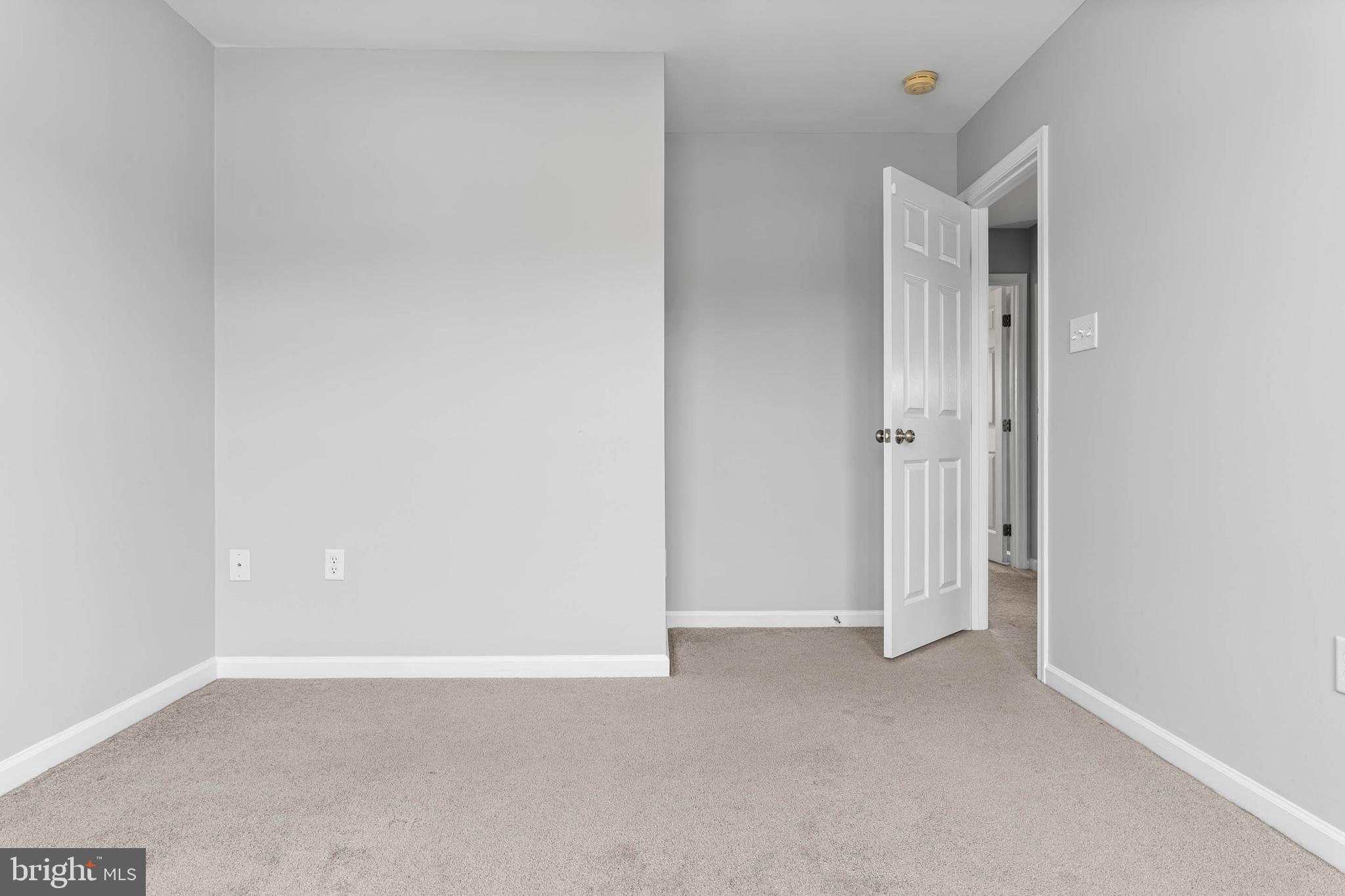 4 TUXFORD LANE
