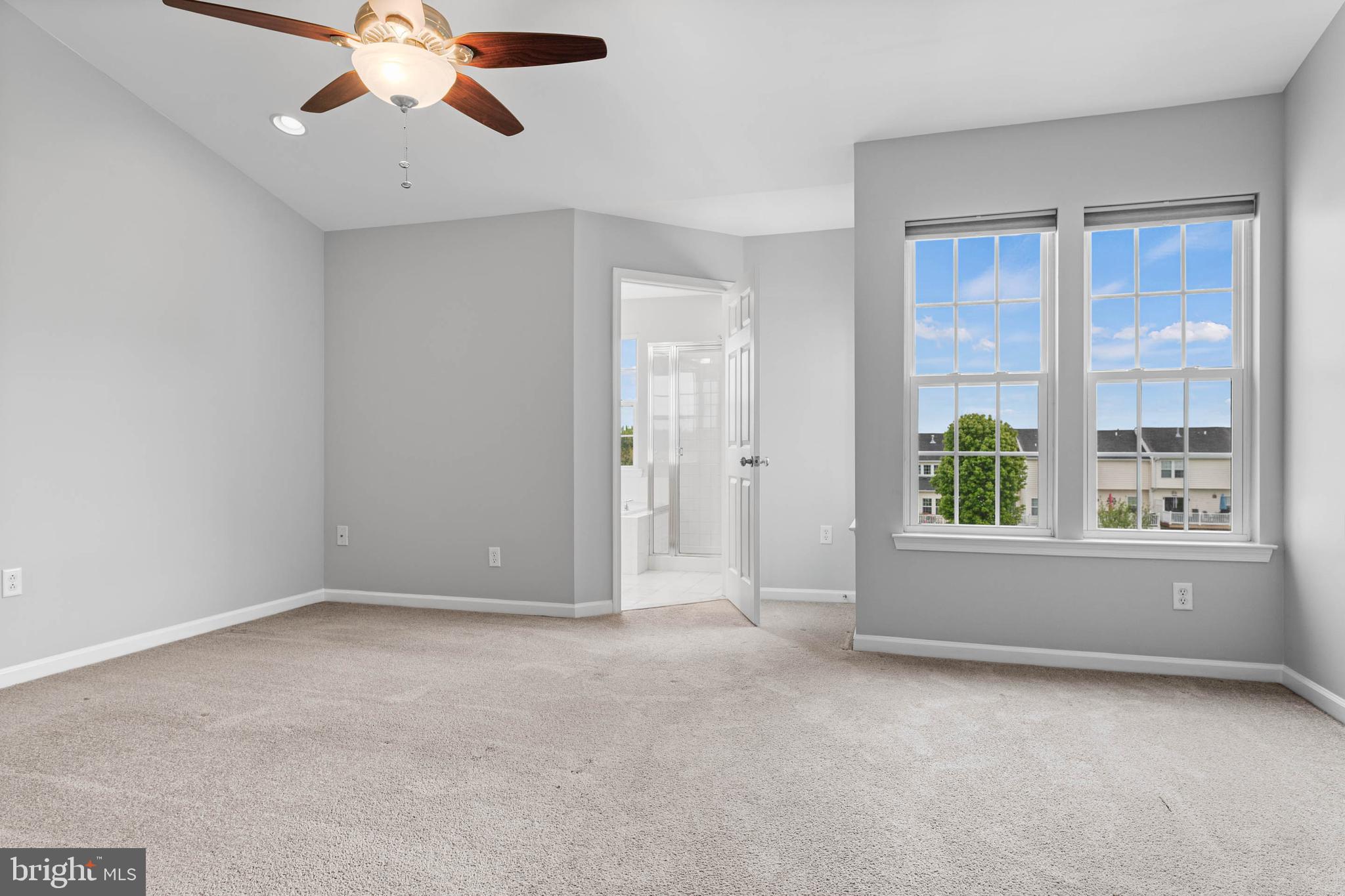 4 TUXFORD LANE
