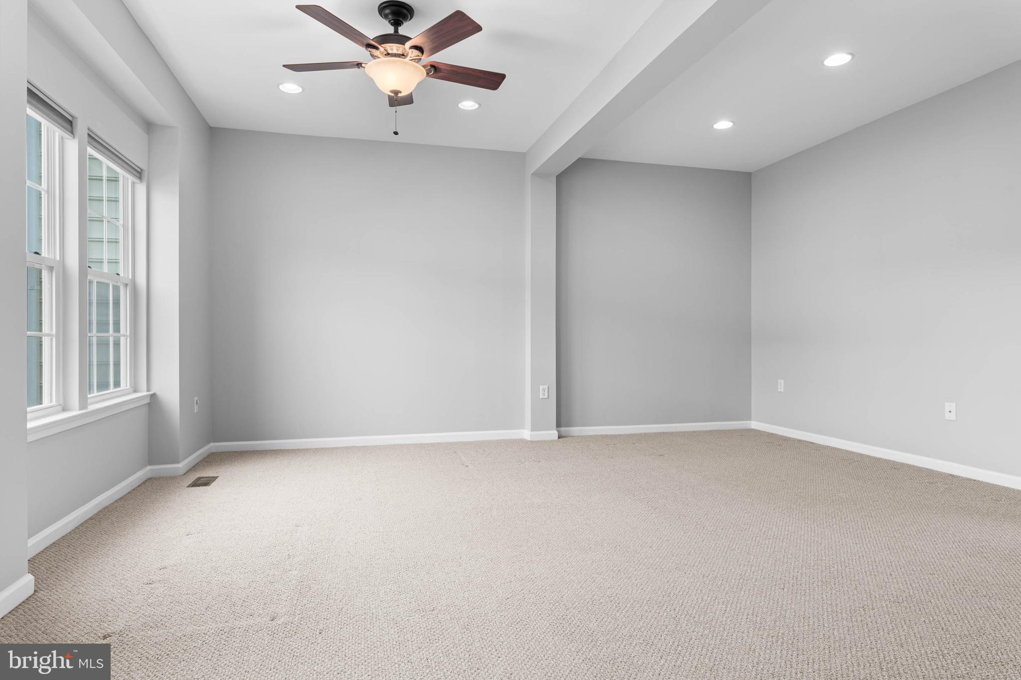 4 TUXFORD LANE