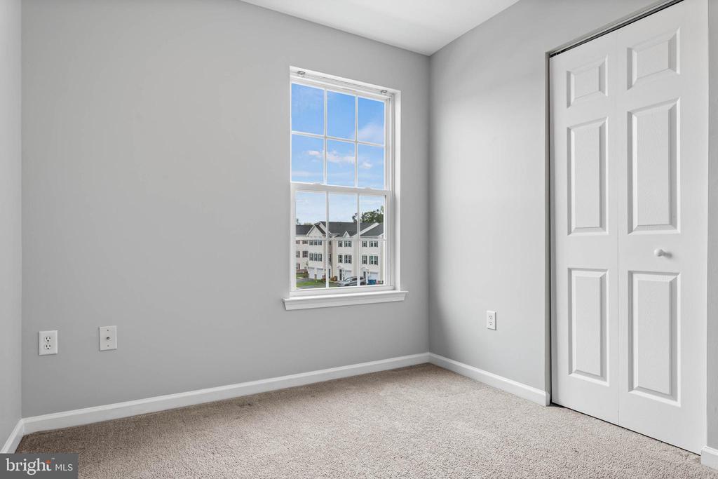 4 TUXFORD LANE