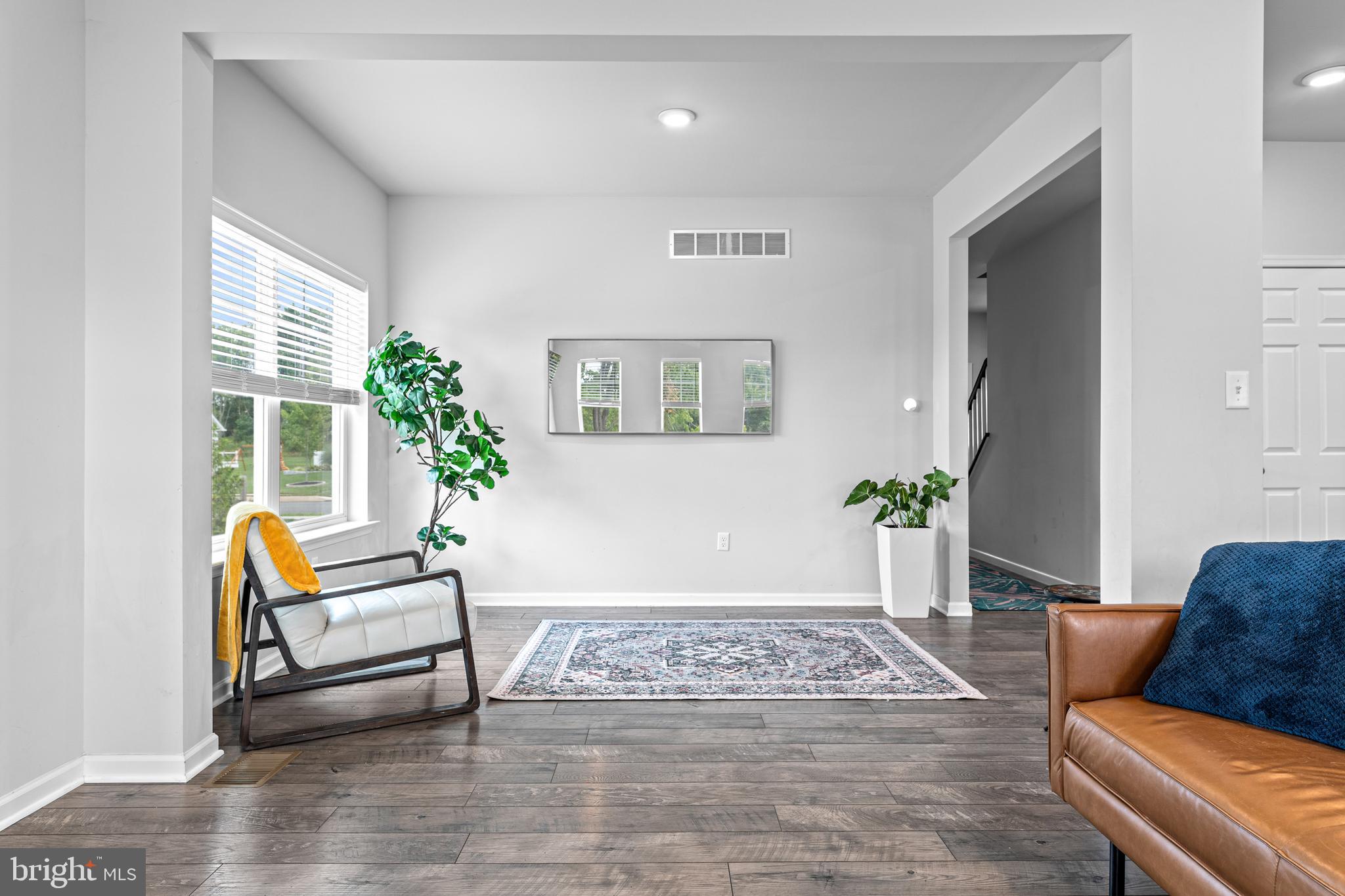 1011 Bayberry Dr