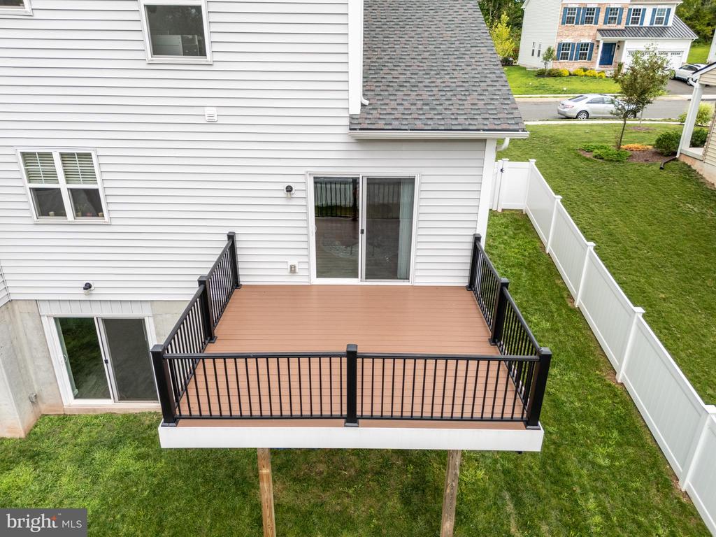 1011 Bayberry Dr