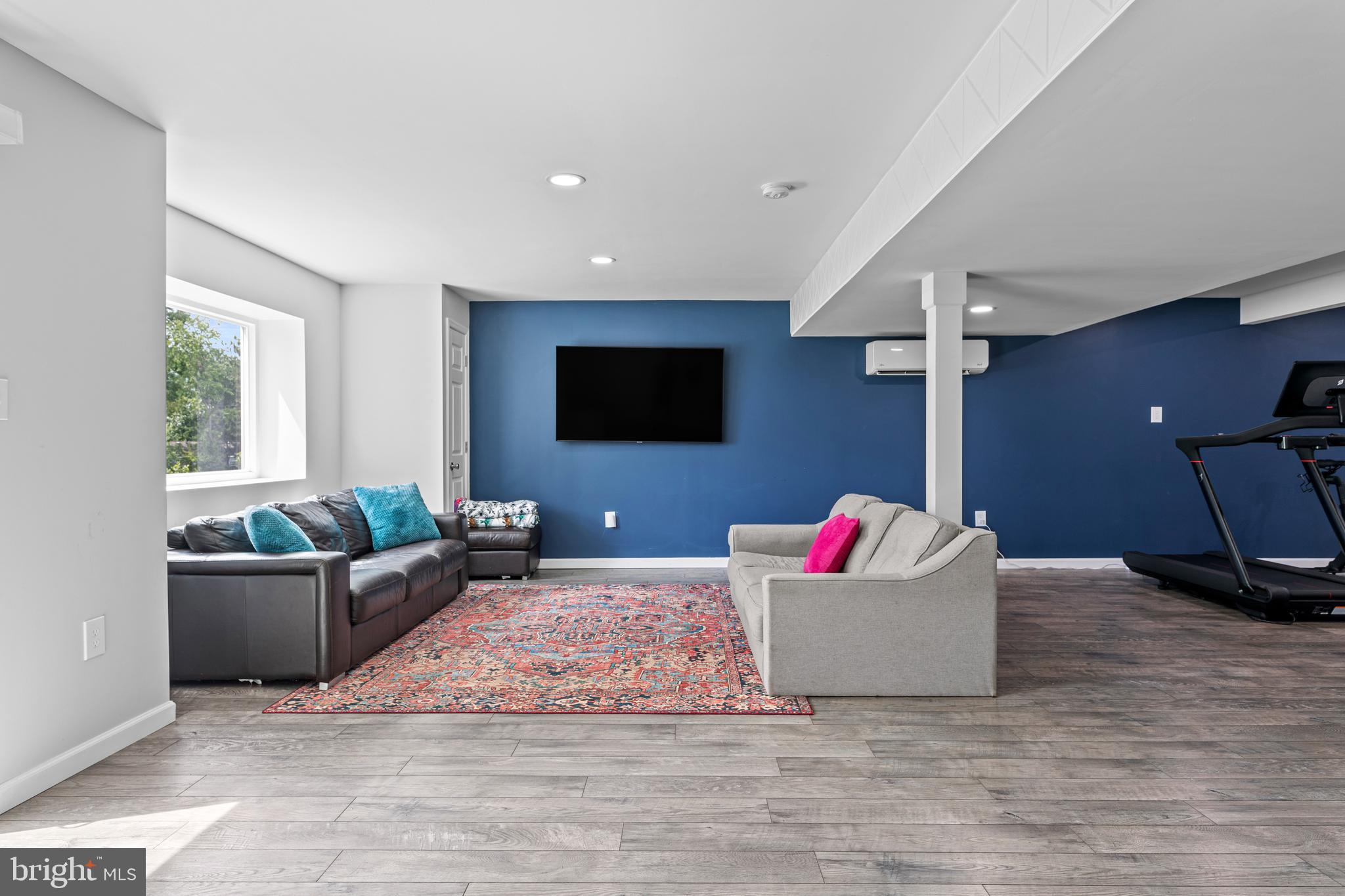 1011 Bayberry Dr
