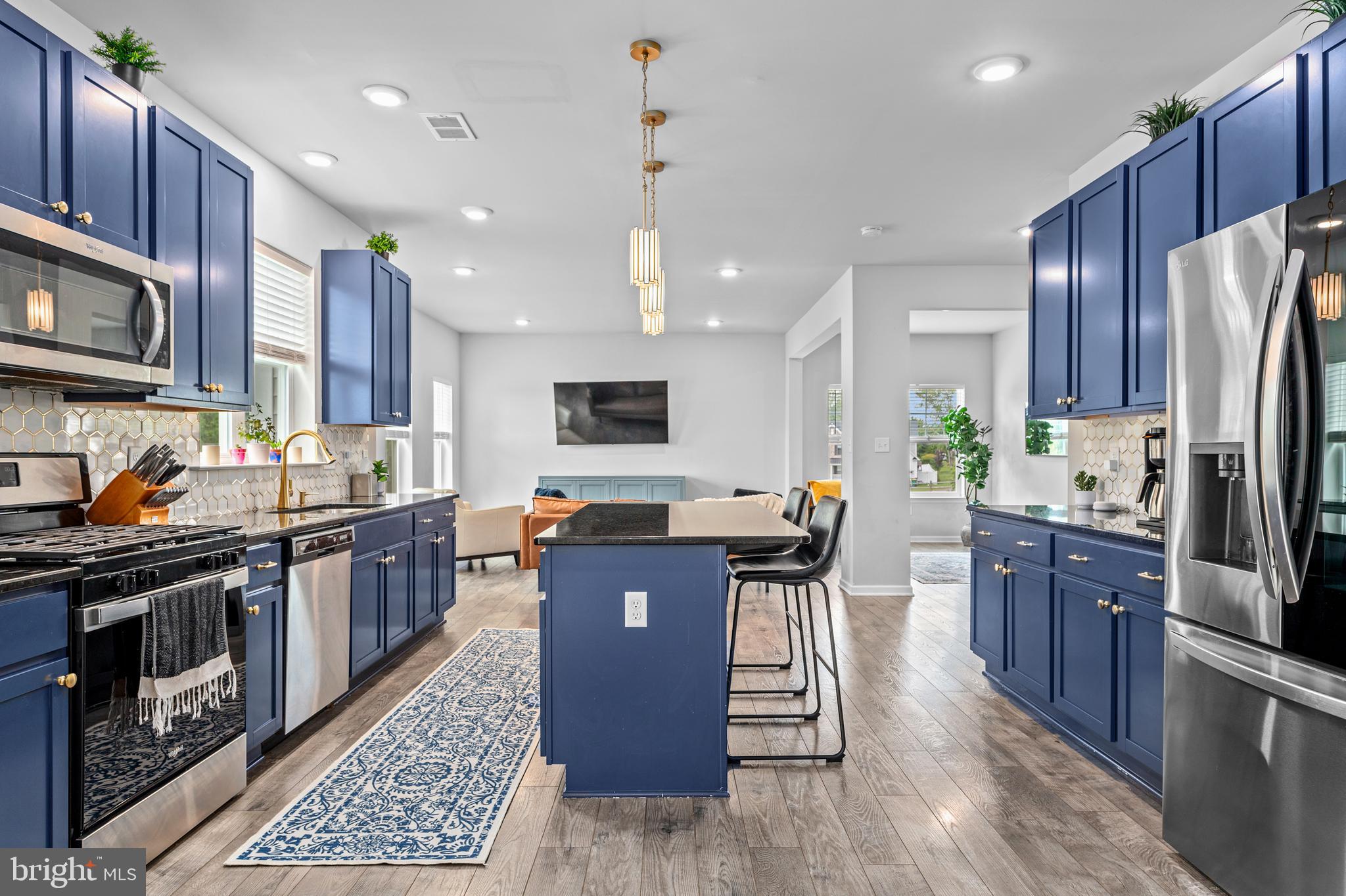 1011 Bayberry Dr