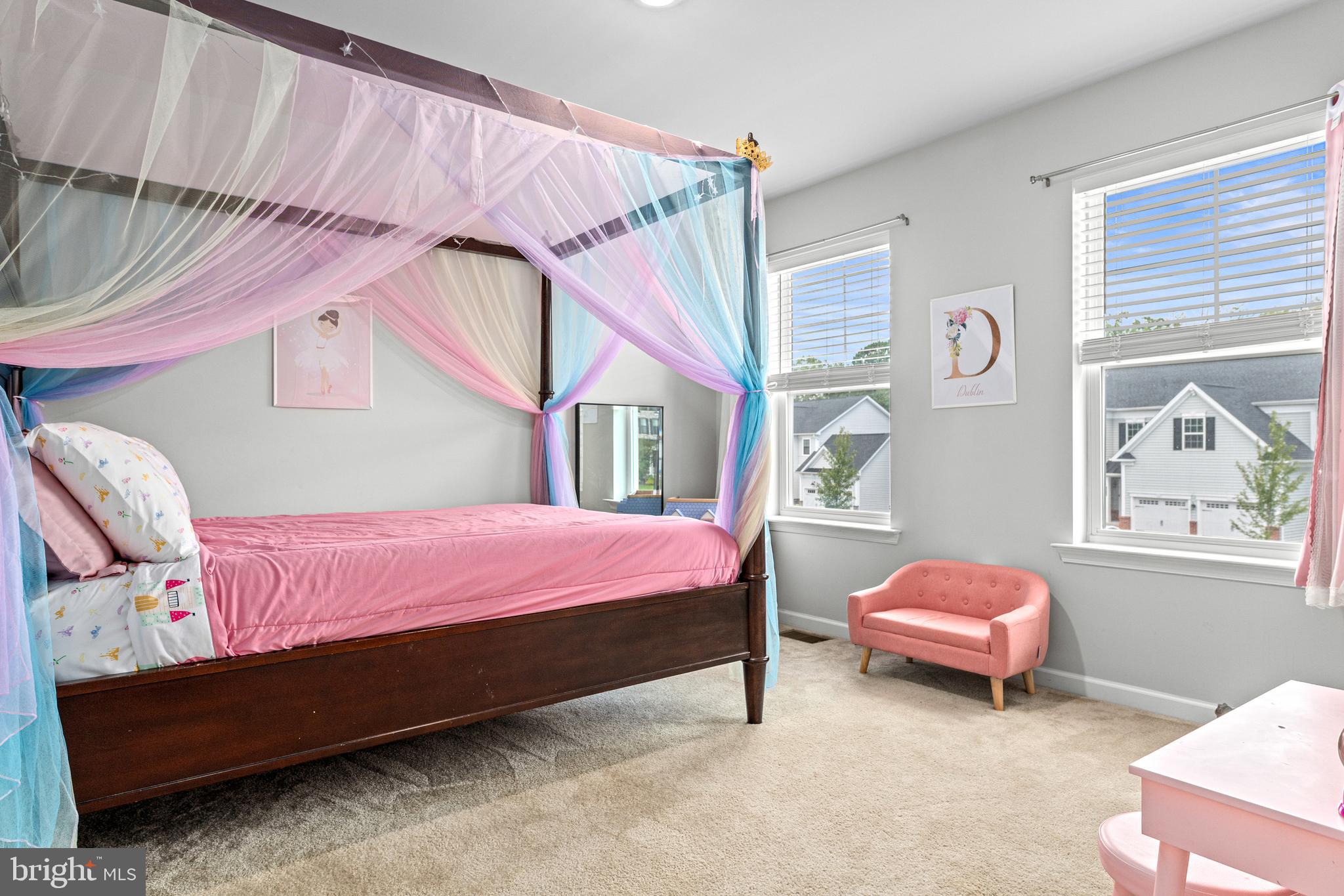 1011 Bayberry Dr