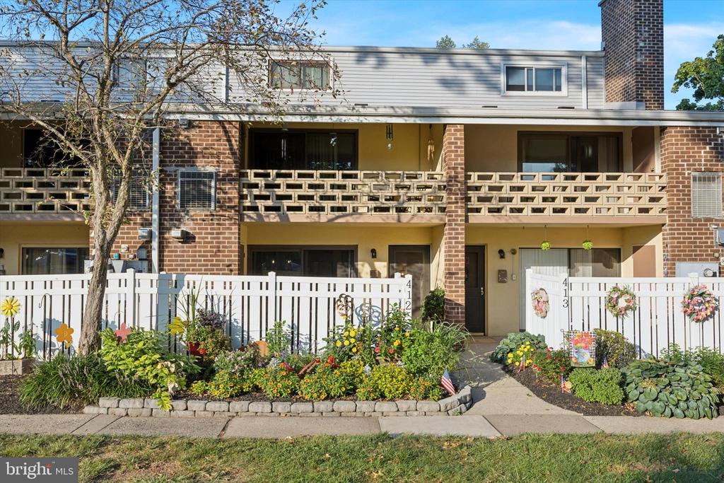 412 STONY WAY 412