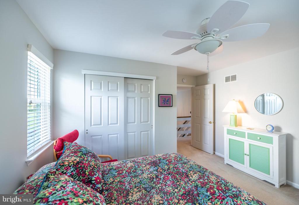 216 BAYBERRY DRIVE
