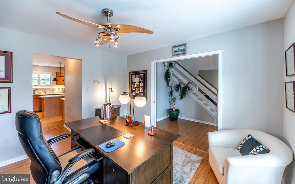 216 BAYBERRY DRIVE