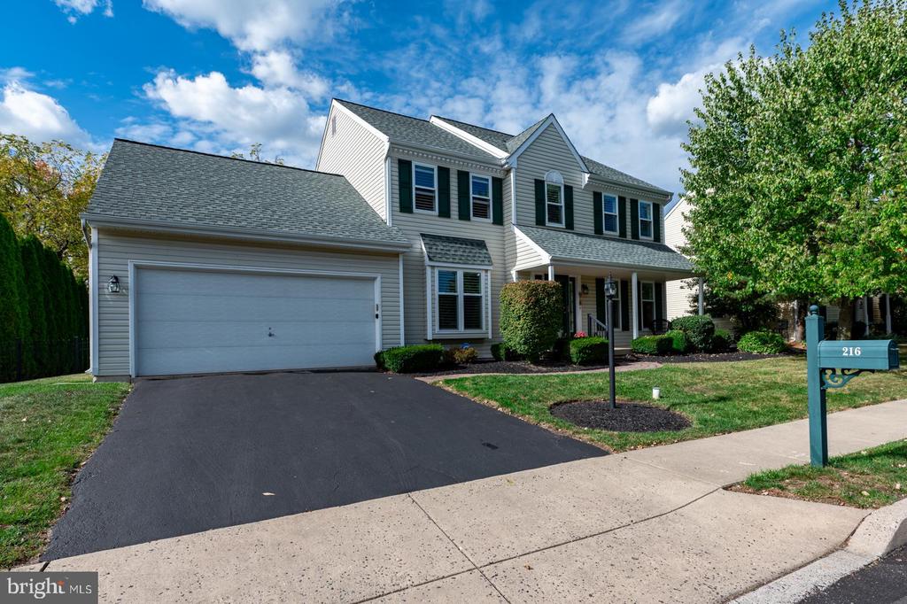 216 BAYBERRY DRIVE